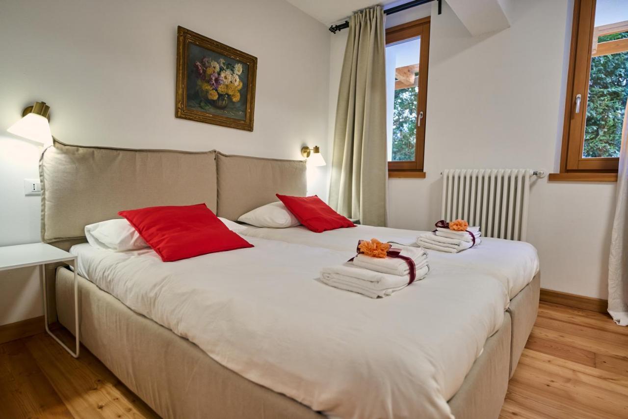 Casa Al Sole Apt 1 Pinzolo Exterior photo